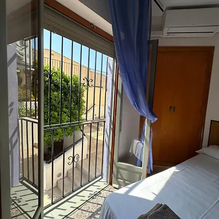 Hostal L'Escaleta-3